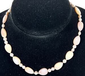 Gold 14K Freshwater Pearl & Drop Shaped Stone Statement Necklace 16" Beige